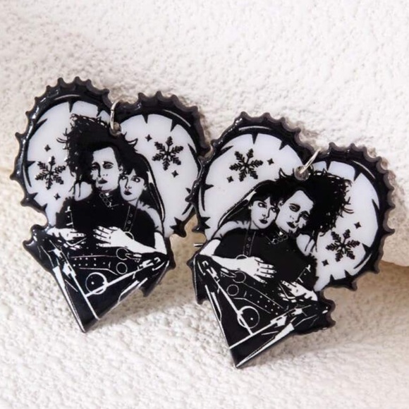 Edward Scissorhands Acrylic Dangle Earrings - Picture 2 of 4